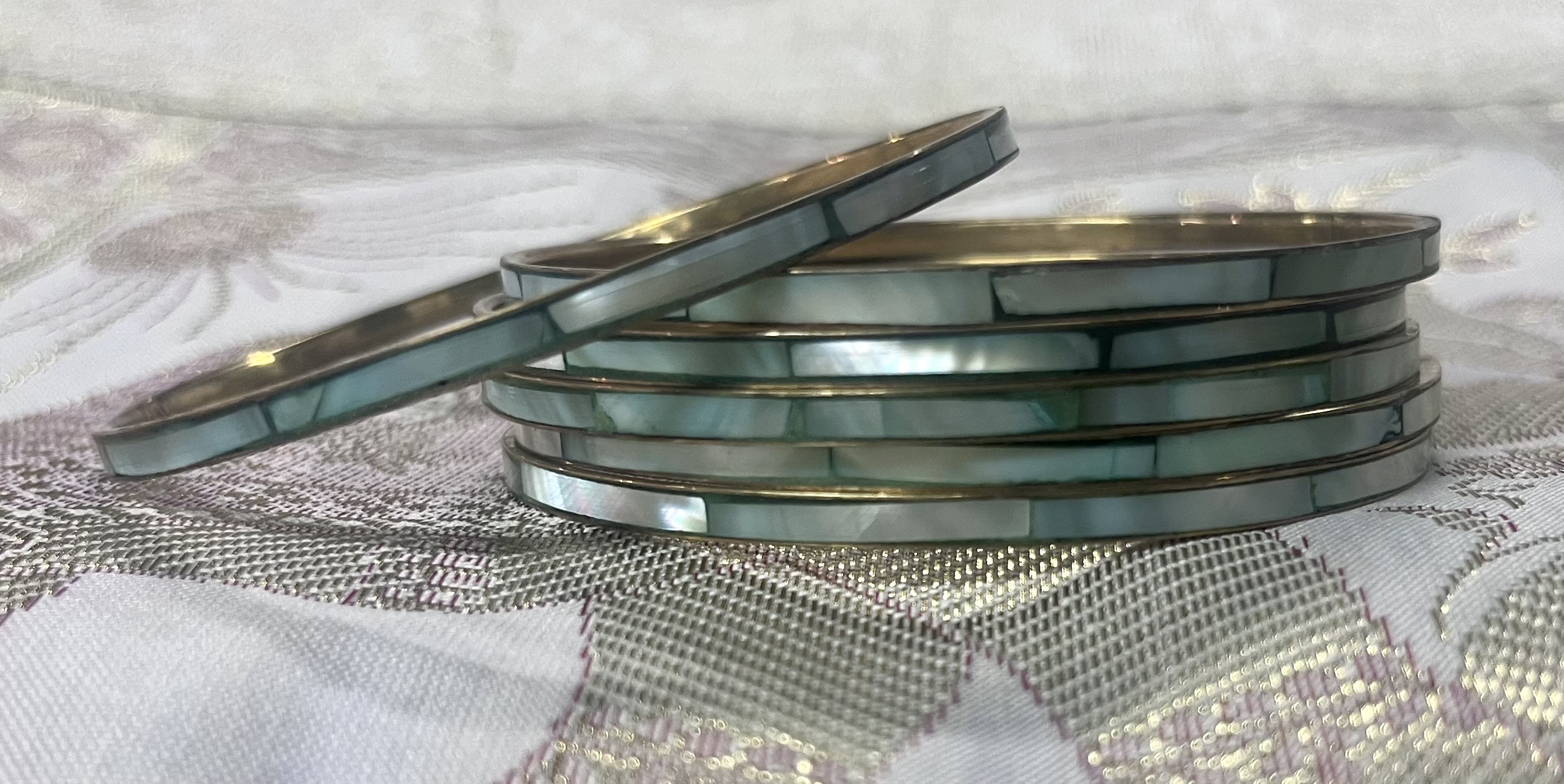 Set 6 perletovych naramkov